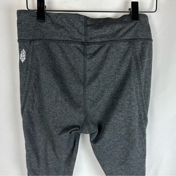 Free People Movement Leggings With Cut Out. Womens Size Small. Gray. - Picture 8 of 11